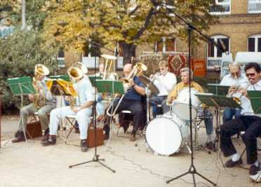 1991 3. Oktober  erster Auftritt in Sandersdorf